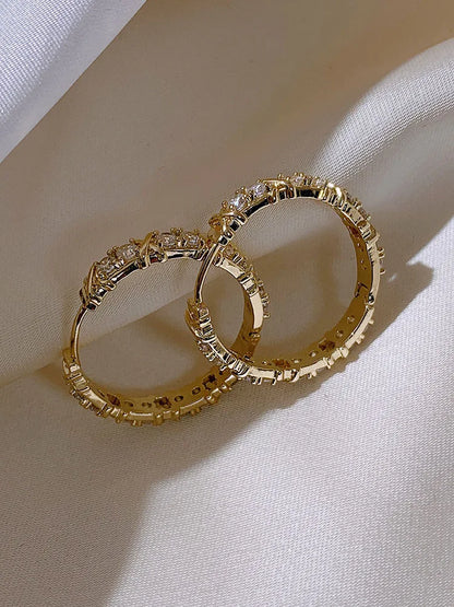 "2025 Korean Fashion Simple Zircon Metal Hoop Earrings"