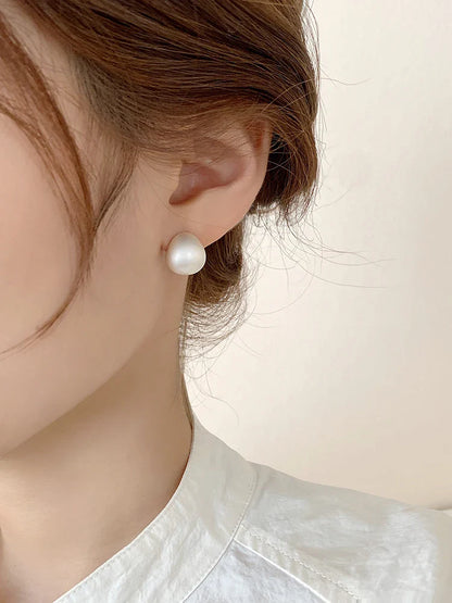 "2025 European & American Minimalist Matte Brushed Metal Drop Earrings"