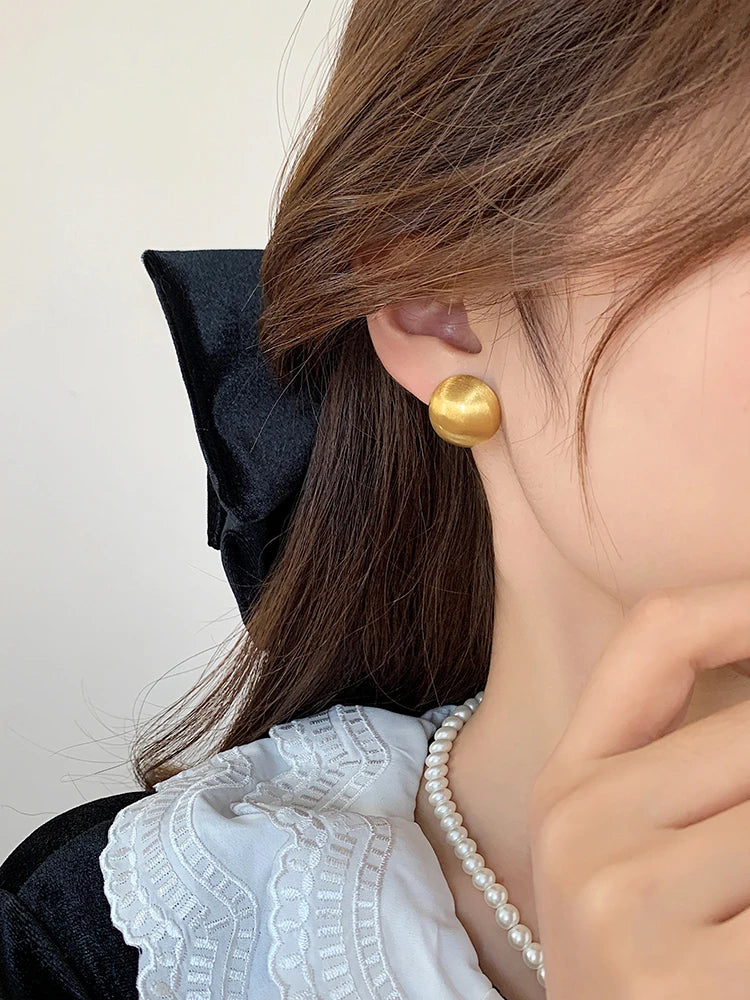 "2025 Luxurious Simple Brushed Frosted Metal Semicircle Earrings"