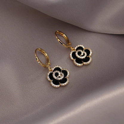"Design Sense Black Camellia Pendant Flower Earrings 2025"