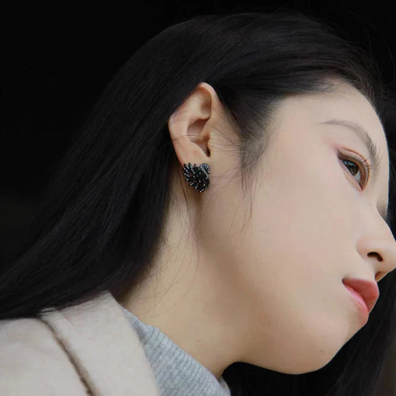 "2024 Classic Design Black Zircon Swan Shaped Earrings"