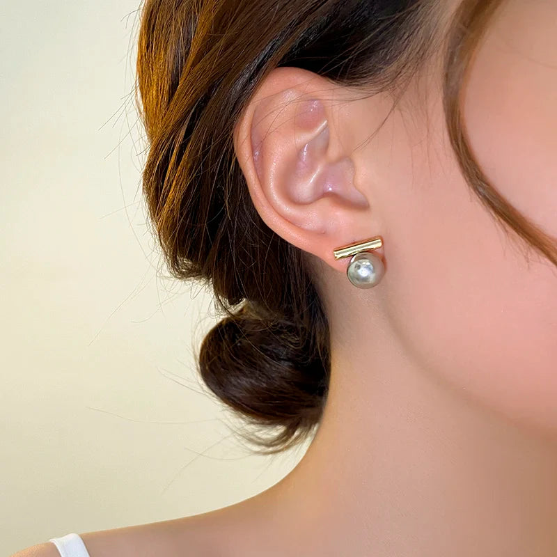 "2025 French Minimalist Grey Imitation Pearl Pendant Earrings"