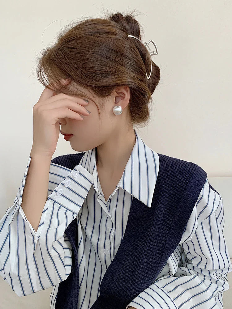 "2025 Luxurious Simple Brushed Frosted Metal Semicircle Earrings"