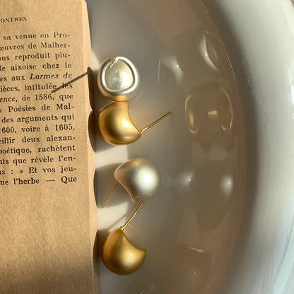 "2025 European & American Minimalist Matte Brushed Metal Drop Earrings"