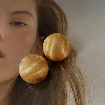 "2025 Luxurious Simple Brushed Frosted Metal Semicircle Earrings"