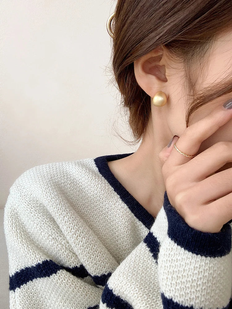 "2025 European & American Minimalist Matte Brushed Metal Drop Earrings"