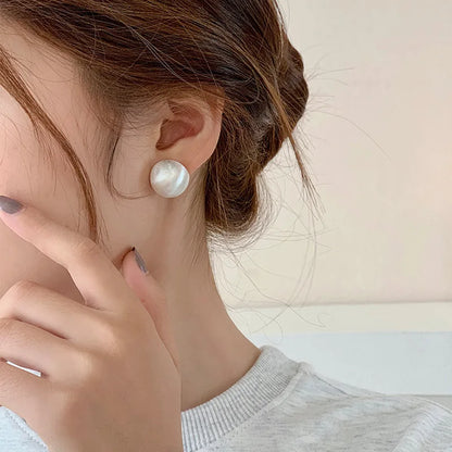 "2025 Luxurious Simple Brushed Frosted Metal Semicircle Earrings"